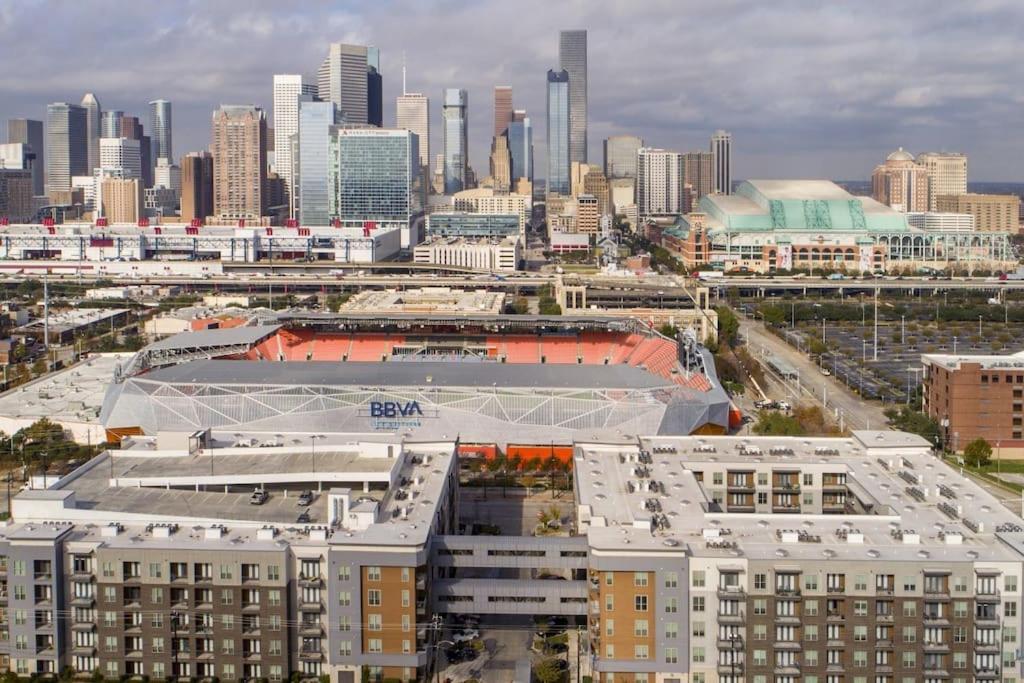 U3 Penthouse Houstonw Car Astros W Skyline-View Apartment ภายนอก รูปภาพ