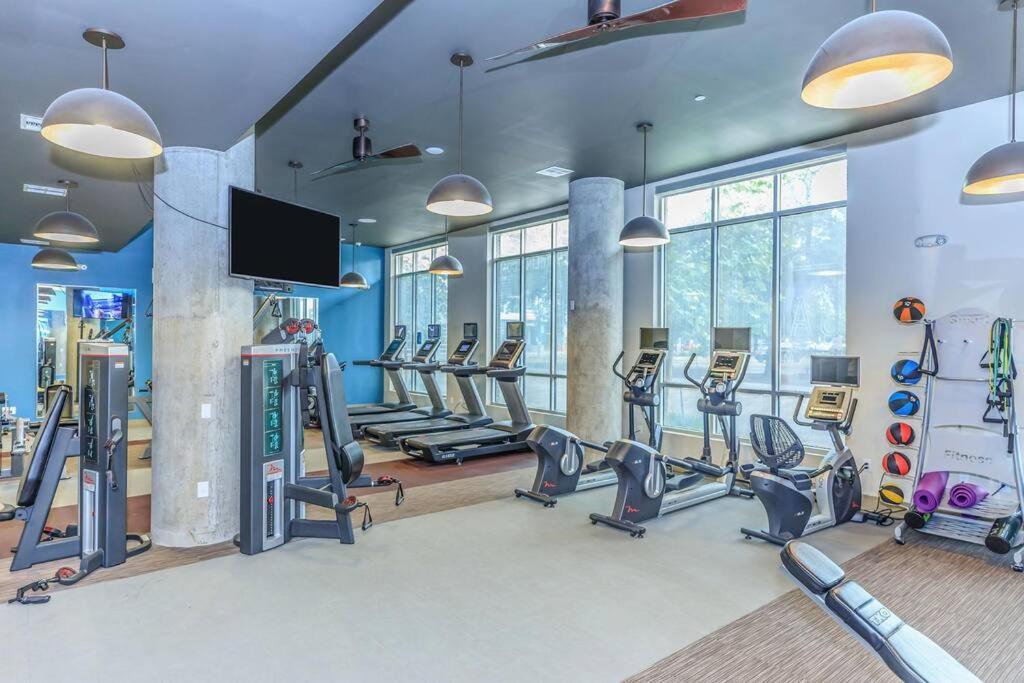 U3 Penthouse Houstonw Car Astros W Skyline-View Apartment ภายนอก รูปภาพ